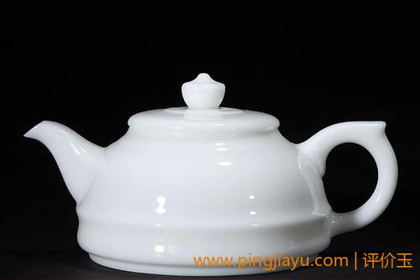 如何鉴别德化白瓷茶具的价值？