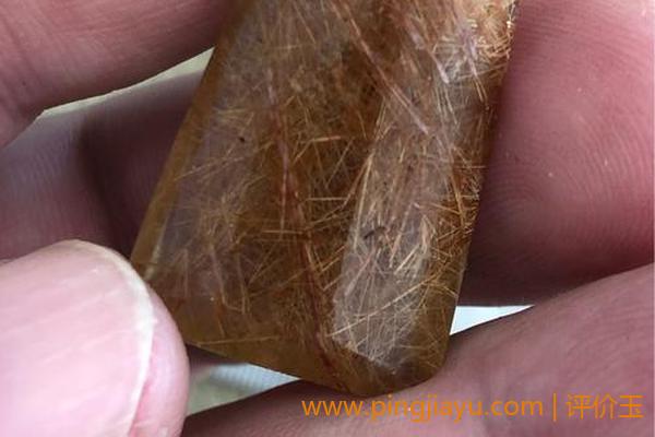 什么是金丝水晶原石？