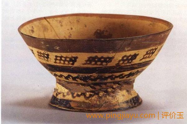 从远古时期到长江文明：陶瓷的诞生