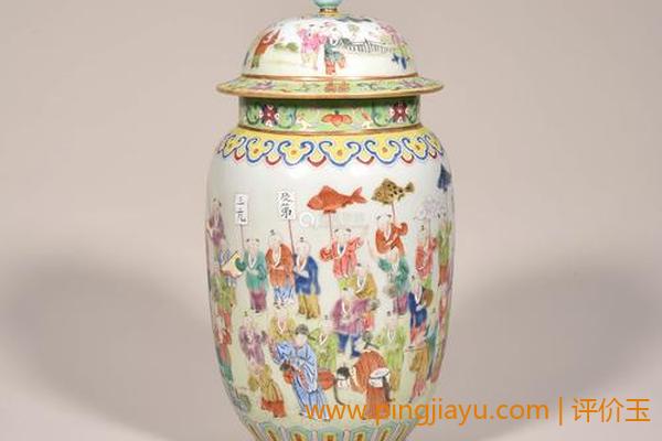 小嘉庆民窑粉彩瓷器的装饰特点