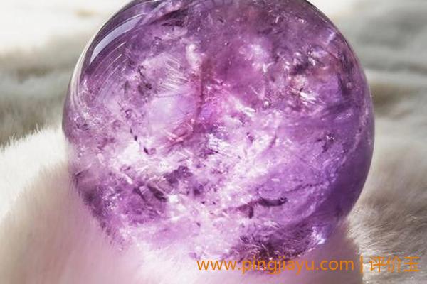 淡紫色的水晶是什么水晶