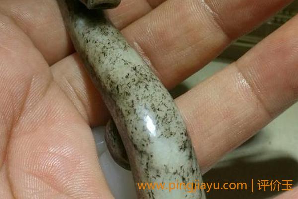 如何辨认真假老提油玉